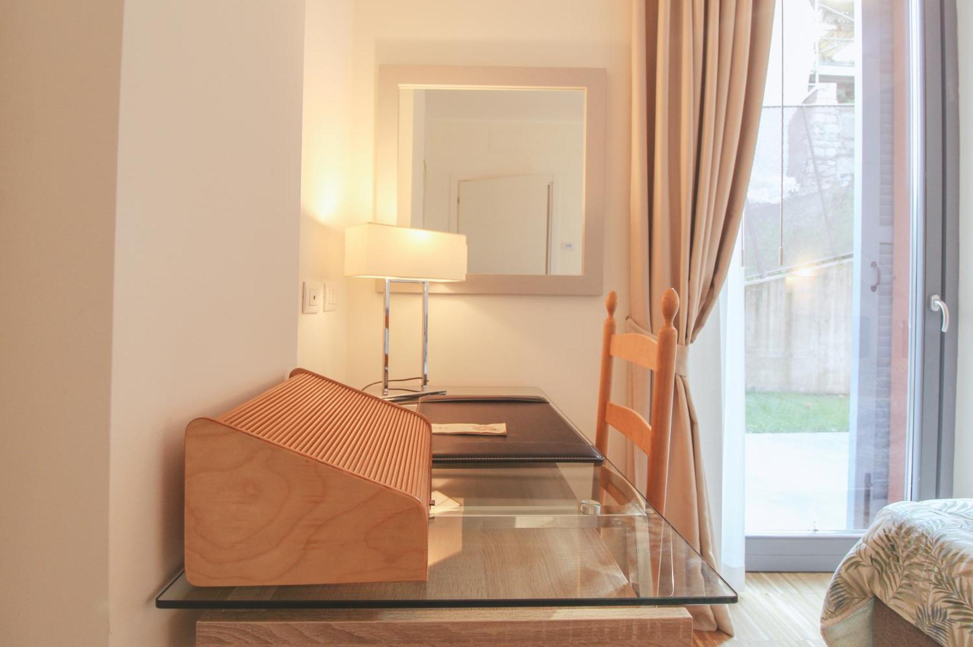 Residenza I Melograni - Suite Domaso Habitación foto